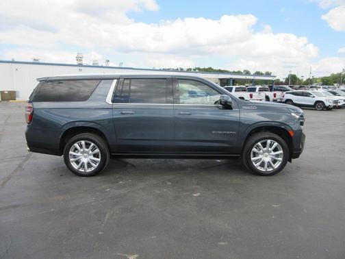 2021 Chevrolet Suburban High Country