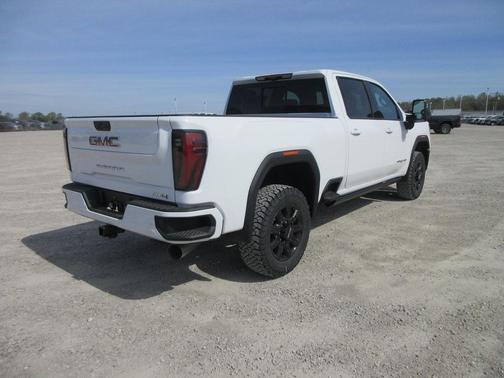 2025 GMC Sierra 2500 AT4