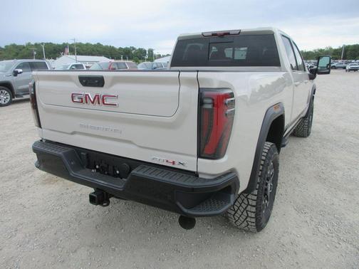Dune 2026 GMC Sierra 2500 AT4X