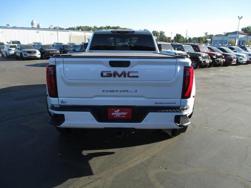 2025 GMC Sierra 3500 Denali