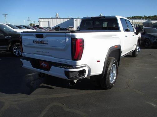 2025 GMC Sierra 3500 Denali