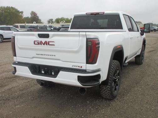 2026 GMC Sierra 2500 AT4