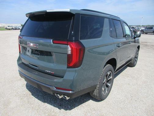 Midnight Pine 2026 GMC Yukon AT4