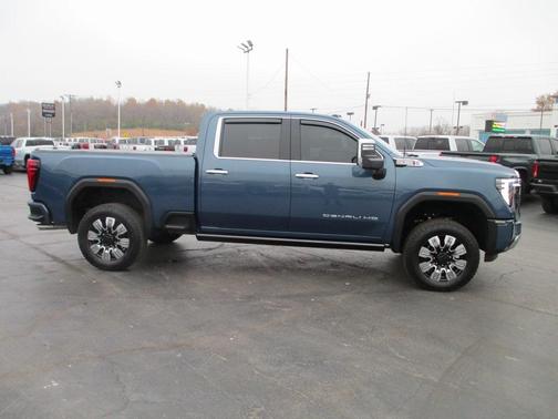 2024 GMC Sierra 2500 Denali