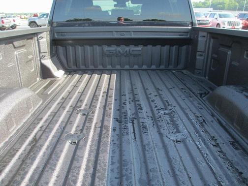 2025 GMC Sierra 3500 SLT