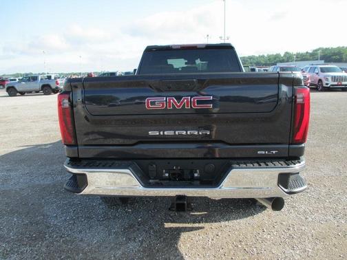 2025 GMC Sierra 3500 SLT