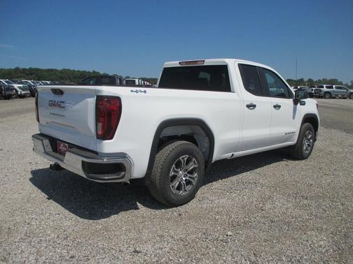 2025 GMC Sierra 1500 Pro