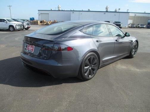 2021 Tesla Model S Plaid
