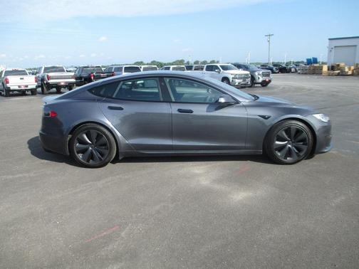2021 Tesla Model S Plaid