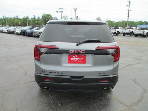 Sterling 2023 GMC Acadia SLT