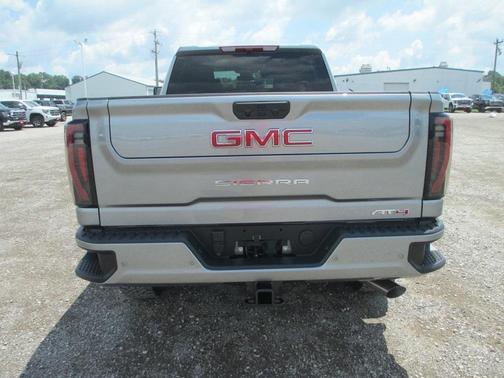 2025 GMC Sierra 2500 AT4