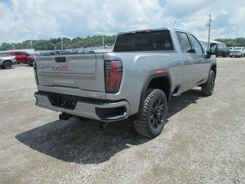 2025 GMC Sierra 2500 AT4