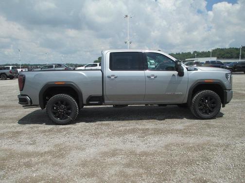 2025 GMC Sierra 2500 AT4
