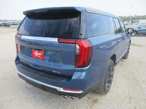 Metallic 2026 GMC Yukon XL Denali