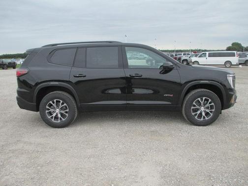 2025 GMC Acadia AT4