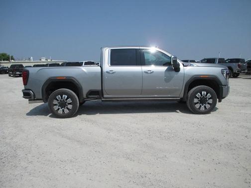 2025 GMC Sierra 3500 Denali