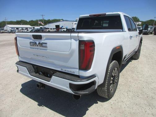 Glacier White 2026 GMC Sierra 2500 Denali Ultimate
