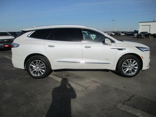 2024 Buick Enclave Avenir