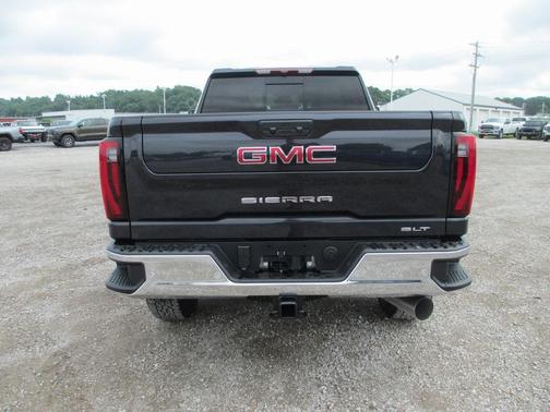 2025 GMC Sierra 2500 SLT