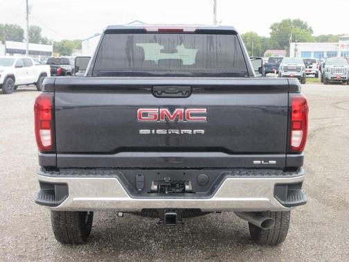 2026 GMC Sierra 2500 SLE