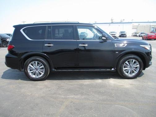 2019 INFINITI QX80 Luxe