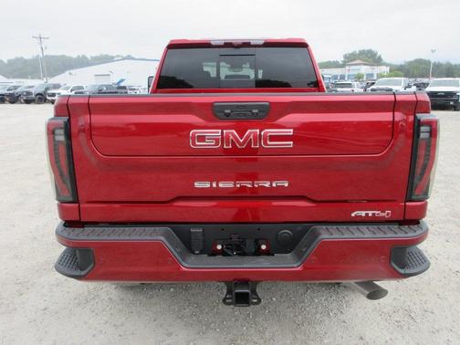 2025 GMC Sierra 2500 AT4