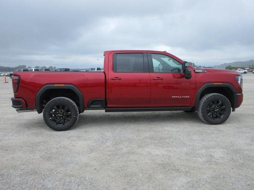 2025 GMC Sierra 2500 AT4