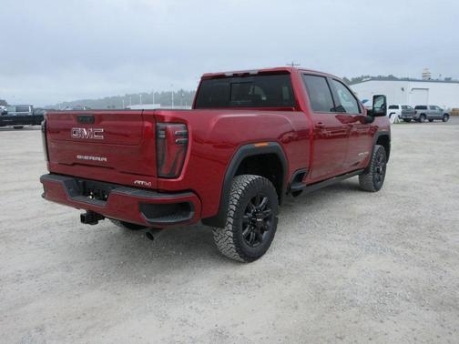 2025 GMC Sierra 2500 AT4