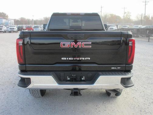 2026 GMC Sierra 3500 SLT