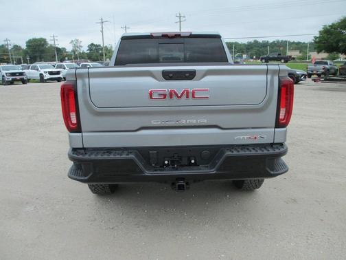 2025 GMC Sierra 1500 AT4X