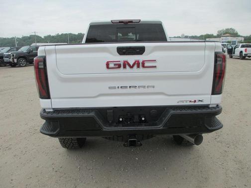 2025 GMC Sierra 2500 AT4X