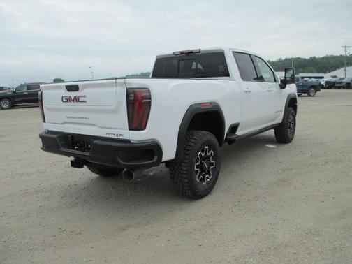 2025 GMC Sierra 2500 AT4X