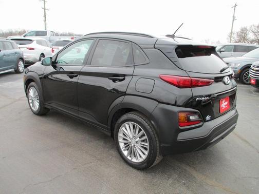 2021 Hyundai KONA SEL