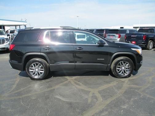 2017 GMC Acadia SLT-1