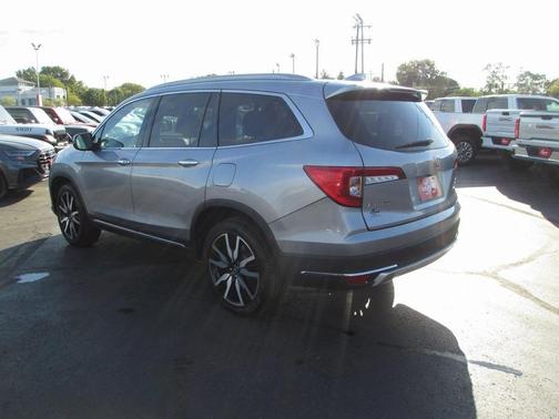 2019 Honda Pilot Touring 8-Passenger