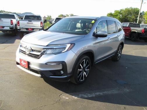 2019 Honda Pilot Touring 8-Passenger