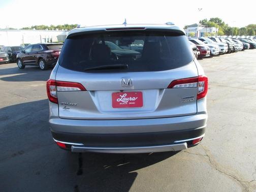 2019 Honda Pilot Touring 8-Passenger