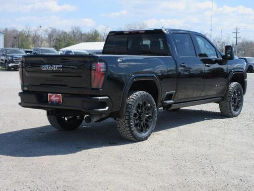 2025 GMC Sierra 2500 AT4