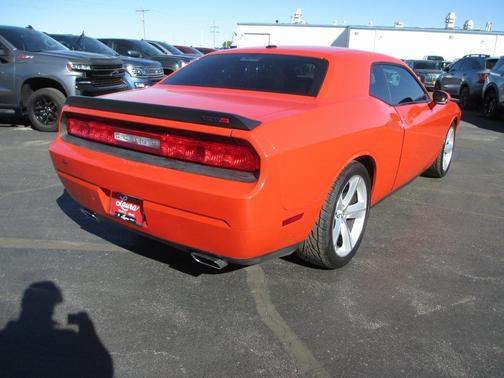 2009 Dodge Challenger SRT8