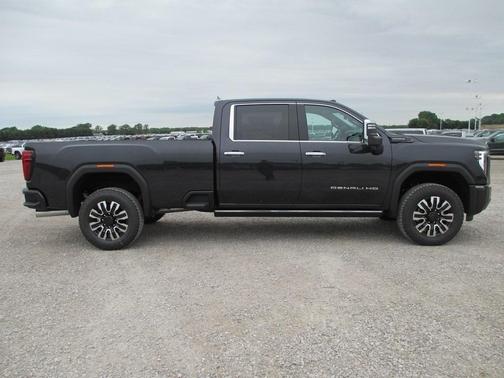 2025 GMC Sierra 3500 Denali Ultimate