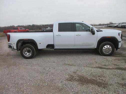 2026 GMC Sierra 3500 Denali Ultimate