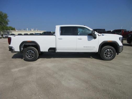 2025 GMC Sierra 3500 SLE