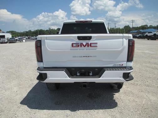2025 GMC Sierra 3500 AT4