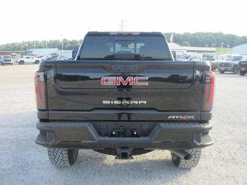 2025 GMC Sierra 2500 AT4X