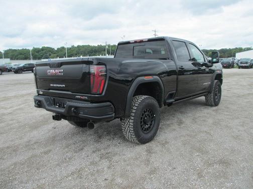 2025 GMC Sierra 2500 AT4X