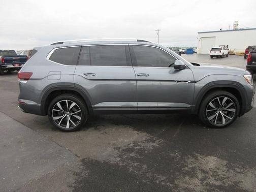 2024 Volkswagen Atlas 2.0T SEL Premium R-Line