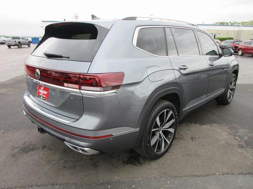 2024 Volkswagen Atlas 2.0T SEL Premium R-Line