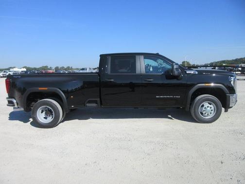 2026 GMC Sierra 3500 Pro