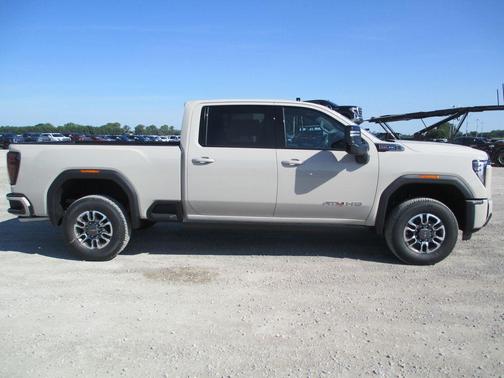 Dune 2026 GMC Sierra 2500 AT4