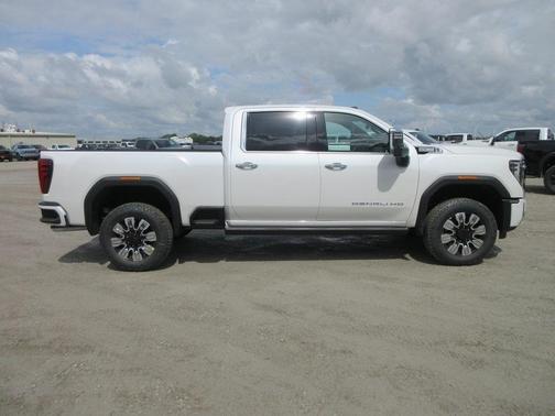 2025 GMC Sierra 2500 Denali